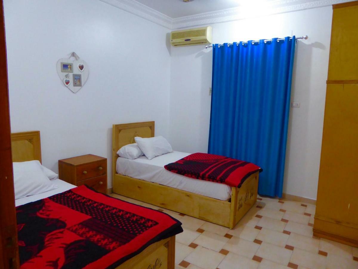 Sunrise Apartment *